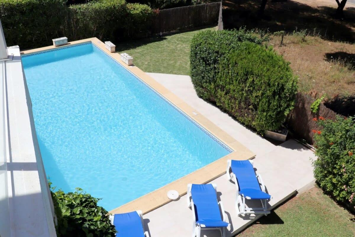 Villa Hibiscus, Great Location In Vilamoura, Lush Green Lawns And Garden Quarteira Luaran gambar