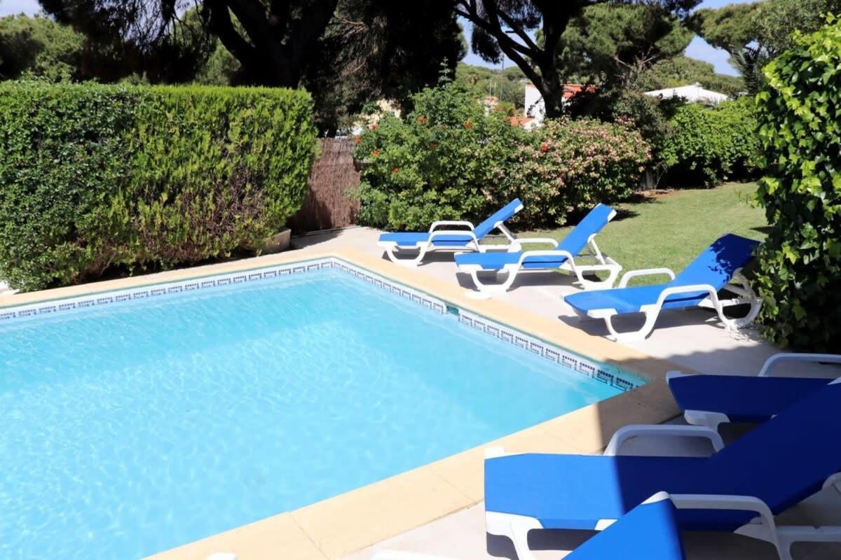 Villa Hibiscus, Great Location In Vilamoura, Lush Green Lawns And Garden Quarteira Luaran gambar